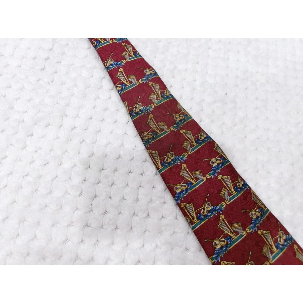 The Metropolitan Museum of Art Mens 4x58 Necktie Burgundy Silk Harp Violin Music